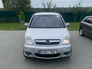 Opel Meriva foto 8