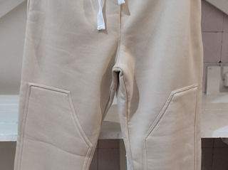 Pantaloni sport calitativi