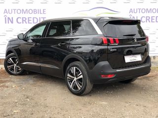 Peugeot 5008 foto 4