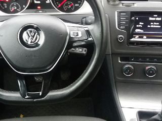 Volkswagen Golf foto 9