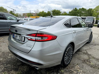 Ford Fusion foto 3