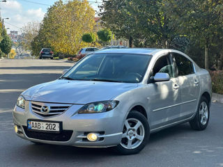 Mazda 3 foto 2