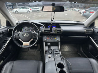 Lexus IS Series foto 2