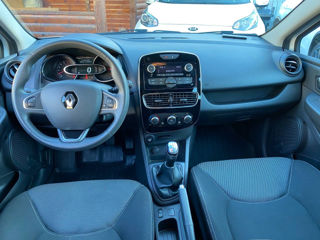 Renault Clio foto 9