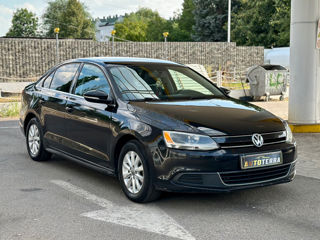 Volkswagen Jetta foto 1