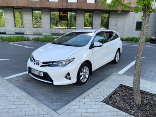 Toyota Auris foto 2