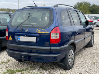 Opel Zafira foto 3