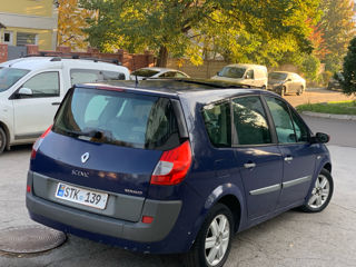 Renault Grand Scenic foto 4