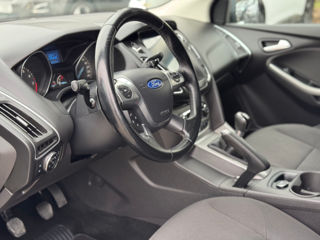 Ford Focus foto 9