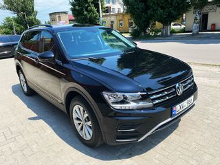 Volkswagen Tiguan foto 1