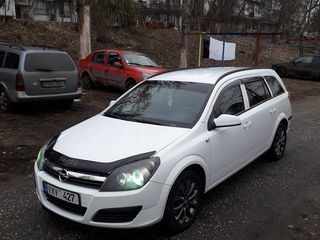 Opel Astra foto 1