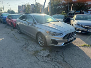 Ford Fusion foto 2