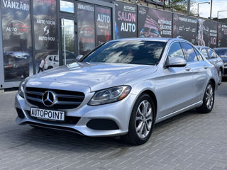 Mercedes C-Class foto 1