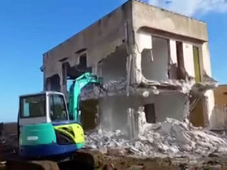 Demolare case constructii