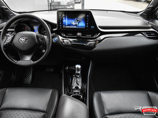 Toyota C-HR foto 10