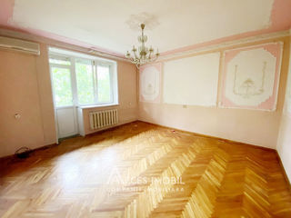 Casă în 3 nivele! str. str. G. Enescu, Buiucani, 350m2 + 8 ari! foto 2