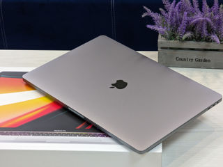 MacBook Pro 16 Retina 2019 (Core i7 9750H/16Gb DDR4/512Gb SSD/4Gb Radeon Pro 5300M/16") foto 14