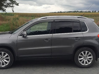 Volkswagen Tiguan foto 2