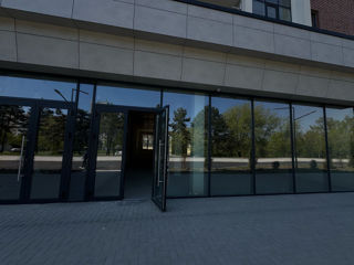 Chirie spatiul comercial bd.Dacia  фото 8