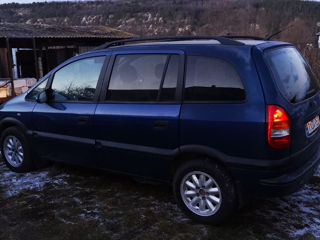 Opel Zafira foto 5