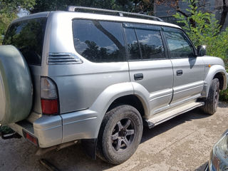 Toyota Land Cruiser Prado foto 4