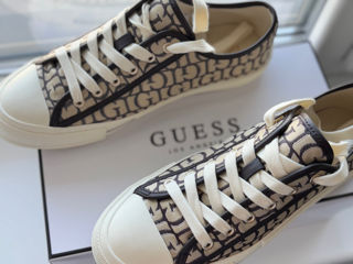 Guess ghete foto 0