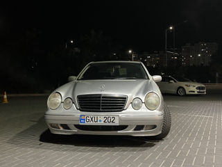 Mercedes E-Class