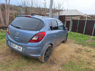 Opel Corsa foto 2