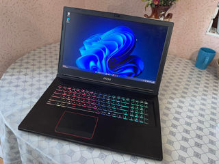 Msi Raider 17.3" Fullhd Ips (I7 8750h, Ram 32gb, Gtx 1070 8gb, Ssd 512gb+1tb)
