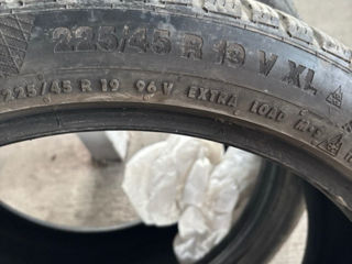 Vine 2 anvelope iarna !  Continental 225/45 R 19 foto 2