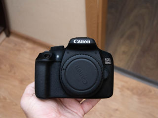 Canon 1300D kit  foto 1