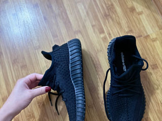 Adidas YEEZY foto 3