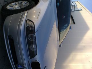 BMW 5 Series foto 1