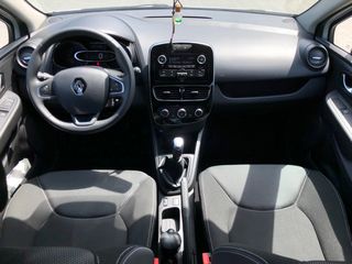 Renault Clio foto 14