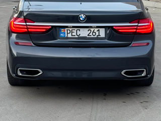 BMW 7 Series foto 5