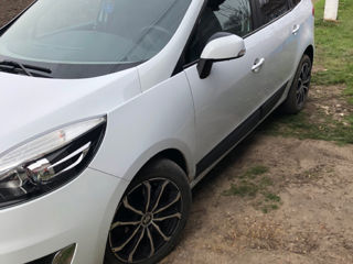 Renault Grand Scenic foto 3