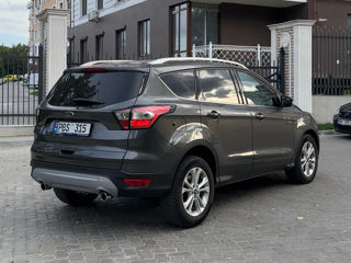 Ford Kuga foto 3