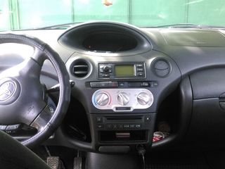 Toyota Yaris foto 5