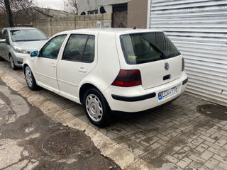 Volkswagen Golf foto 2