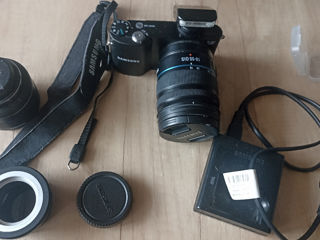 Фотоаппарат Samsung NX1100 с двумя сменными объективами foto 1