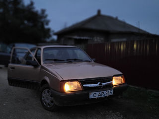 Opel Ascona