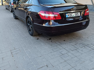 Mercedes E-Class foto 2