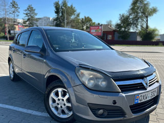 Opel Astra foto 1