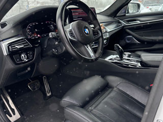 BMW 5 Series foto 9