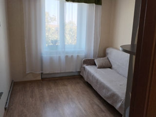 Apartament cu 3 camere, 72 m², Centru, Rezina foto 2