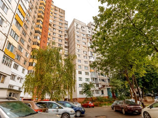 Apartament cu 3 camere, 98 m², Botanica, Chișinău foto 2