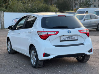 Toyota Yaris foto 10