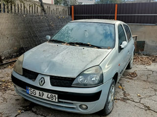 Vind pese de la Reno Clio anu 2001 dic foto 2