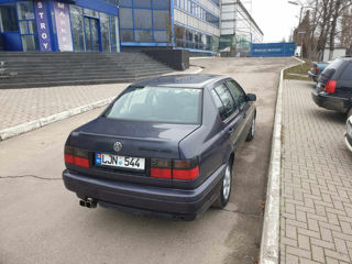 Volkswagen Vento foto 6