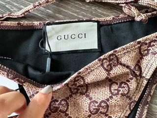 Costum Gucci foto 2